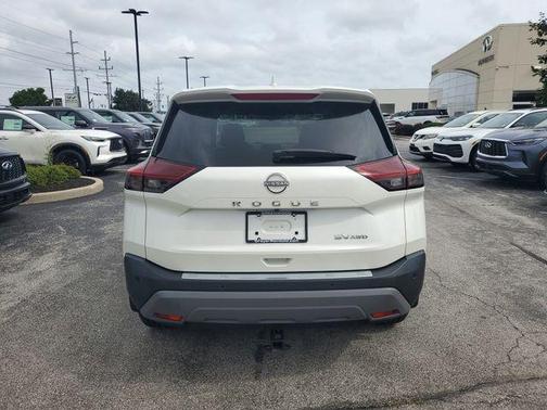 2022 Nissan Rogue SV