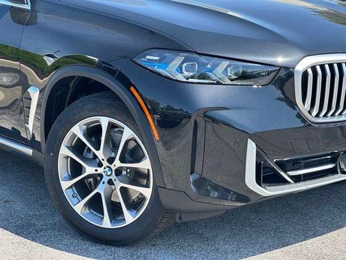 Black Sapphire Metallic 2026 BMW X5 xDrive40i