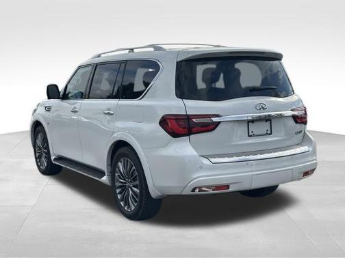 2018 INFINITI QX80 Base