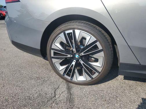 2024 BMW 530 i xDrive