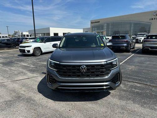 2024 Volkswagen Atlas 2.0T SEL Premium R-Line