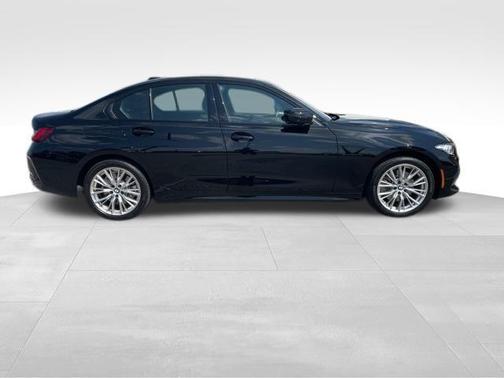 2023 BMW 330 i xDrive