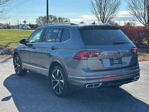 2022 Volkswagen Tiguan 2.0T SEL R-Line