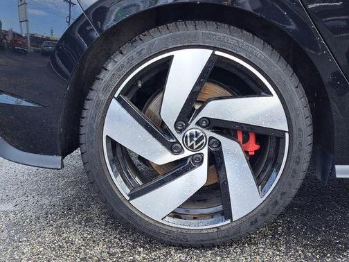 2024 Volkswagen Golf GTI 2.0T S