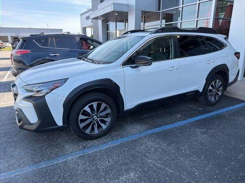 Crystal White Pearl 2024 Subaru Outback Limited