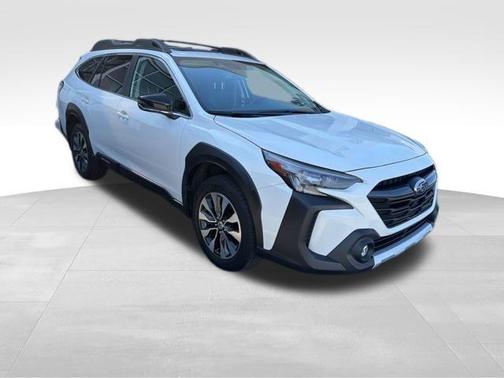 Crystal White Pearl 2024 Subaru Outback Limited