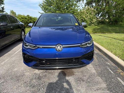 Lapiz Blue Metallic 2024 Volkswagen Golf R 2.0T