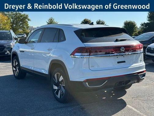 2025 Volkswagen Atlas Cross Sport 2.0T SE w/Technology