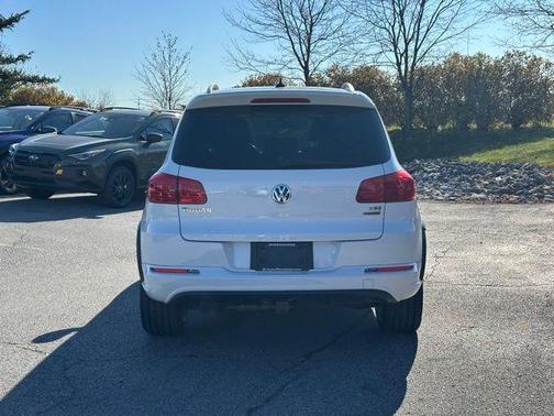2016 Volkswagen Tiguan R-Line