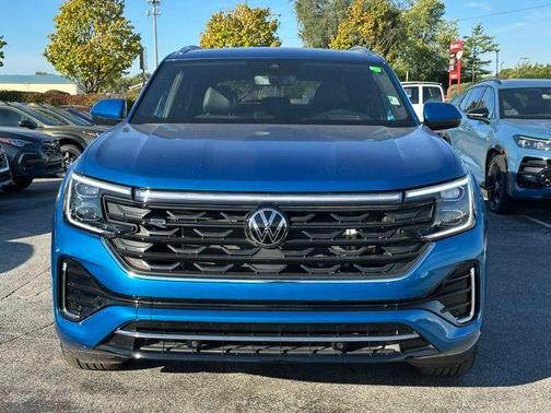 2024 Volkswagen Atlas Cross Sport 2.0T SEL R-Line