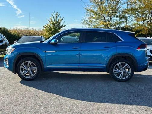 2024 Volkswagen Atlas Cross Sport 2.0T SEL R-Line