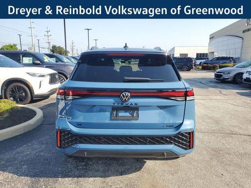 2025 Volkswagen Tiguan 2.0T SE R-Line Black