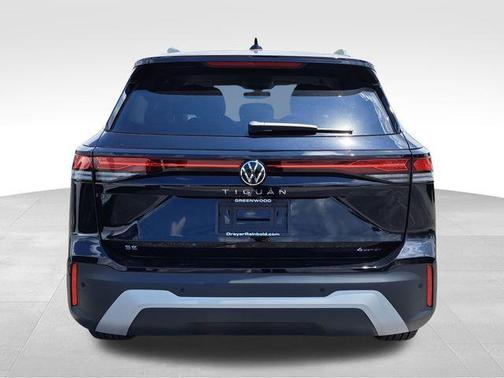 2025 Volkswagen Tiguan 2.0T SE