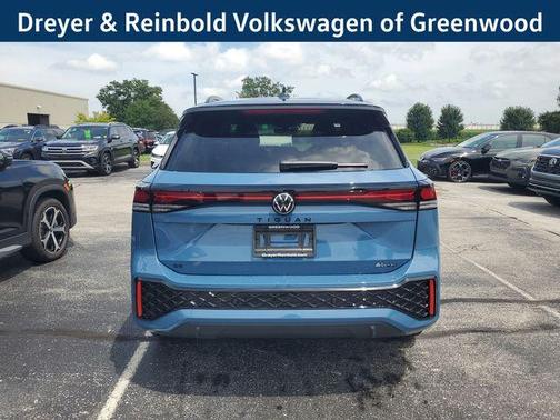 2025 Volkswagen Tiguan 2.0T SE R-Line Black