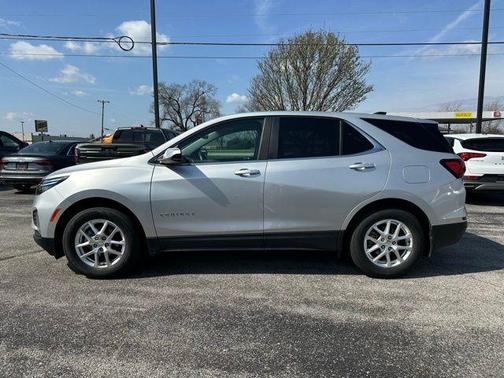 Silver Ice Metallic 2022 Chevrolet Equinox 1LT