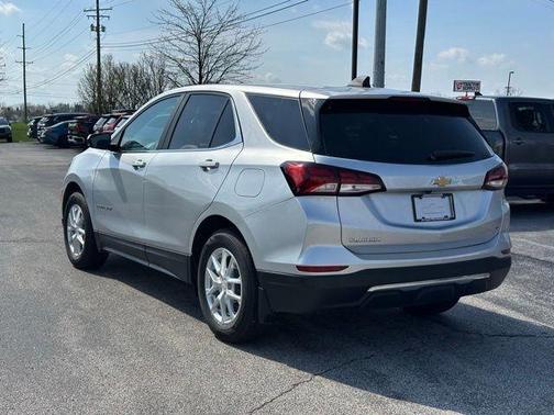 Silver Ice Metallic 2022 Chevrolet Equinox 1LT