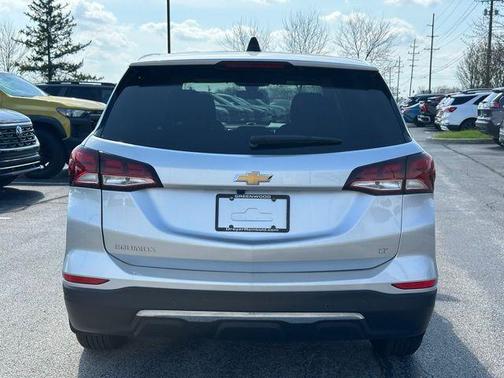 Silver Ice Metallic 2022 Chevrolet Equinox 1LT