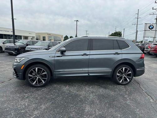 Platinum Gray Metallic 2023 Volkswagen Tiguan 2.0T SEL R-Line