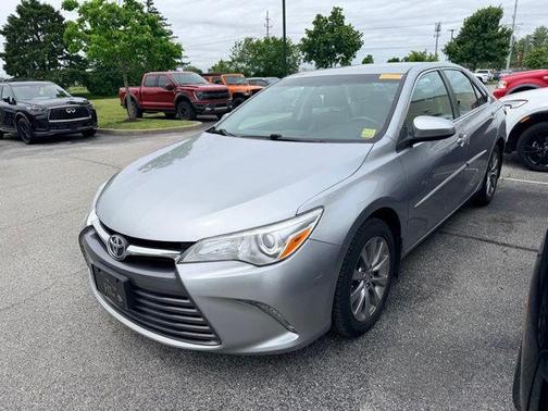 Celestial Silver Metallic 2015 Toyota Camry XLE