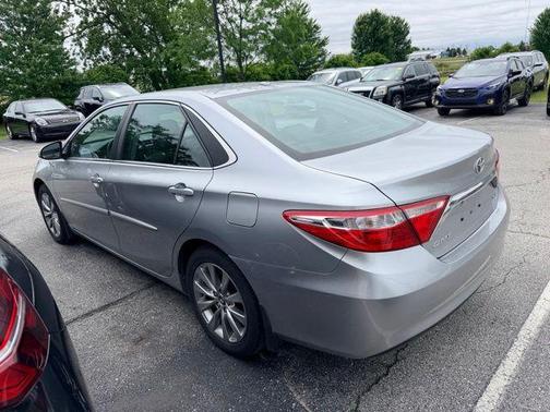 Celestial Silver Metallic 2015 Toyota Camry XLE