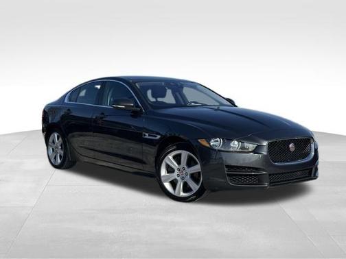 2019 Jaguar XE 25t Premium