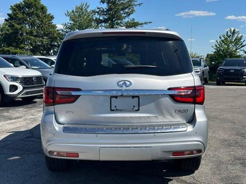 Liquid Platinum 2022 INFINITI QX80 Luxe