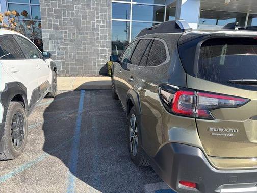 2023 Subaru Outback Touring XT