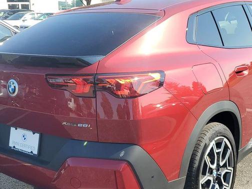2025 BMW X2 xDrive28i