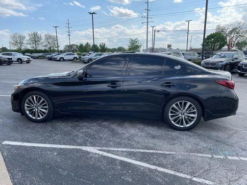 Black 2018 INFINITI Q50 3.0t LUXE