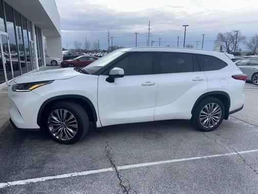 2021 Toyota Highlander Platinum