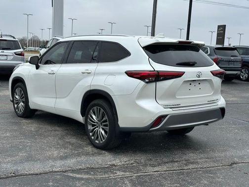 2021 Toyota Highlander Platinum