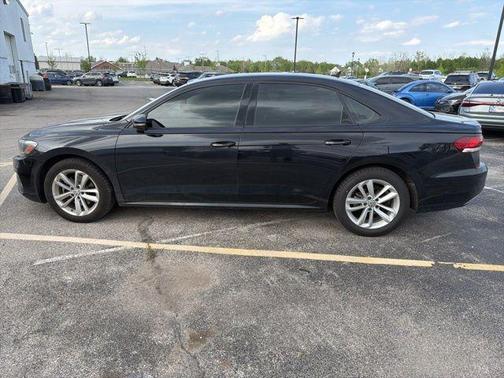 Deep Black Pearl Effect 2020 Volkswagen Passat 2.0T S