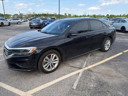 Deep Black Pearl Effect 2020 Volkswagen Passat 2.0T S