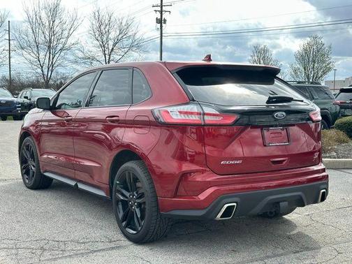 Ruby Red Metallic Tinted Clearcoat 2019 Ford Edge ST