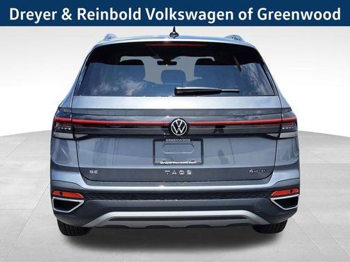 2025 Volkswagen Taos 1.5T SE