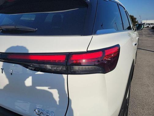 2025 INFINITI QX60 Pure