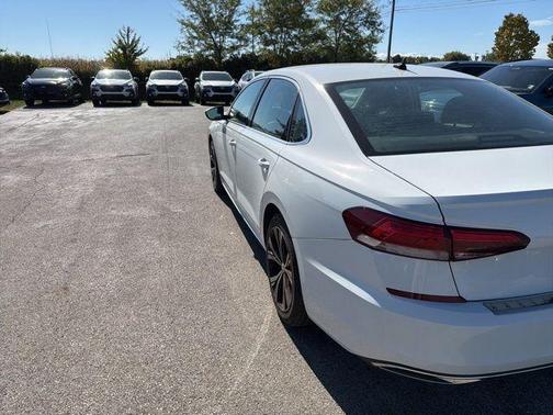 2022 Volkswagen Passat 2.0T SE