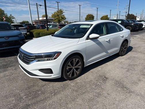 2022 Volkswagen Passat 2.0T SE