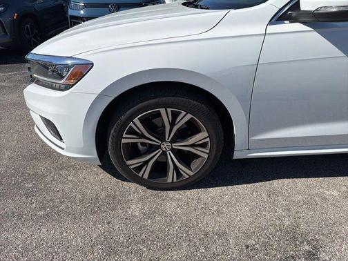 2022 Volkswagen Passat 2.0T SE