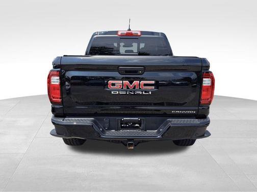 2023 GMC Canyon Denali