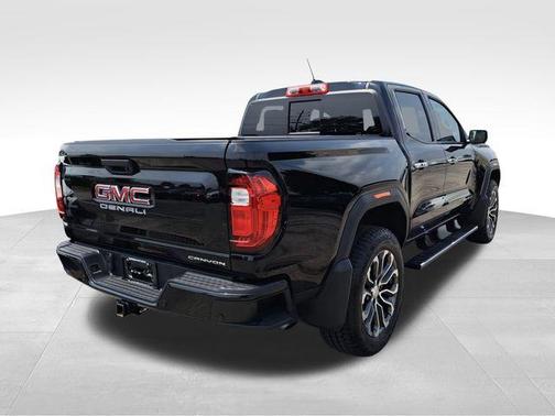 2023 GMC Canyon Denali