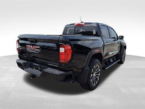 2023 GMC Canyon Denali