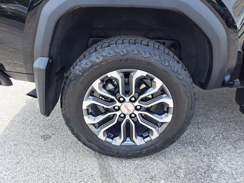 2023 GMC Canyon Denali