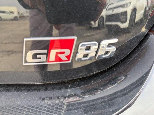 2024 Toyota GR86 Premium