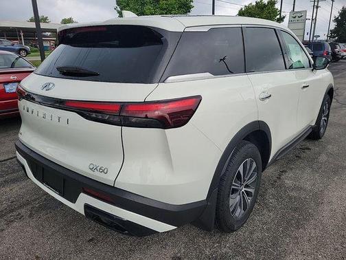 2025 INFINITI QX60 Pure