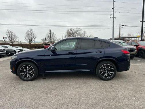 2025 BMW X4 xDrive30i
