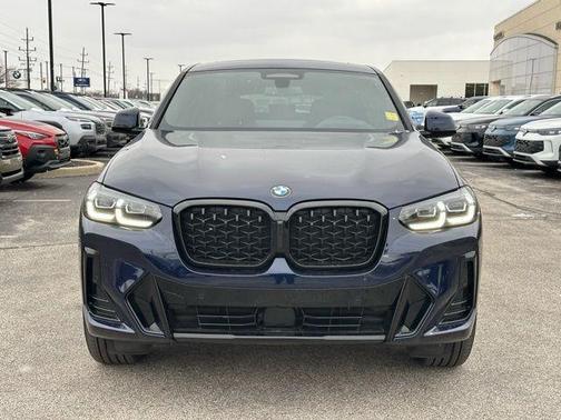 2025 BMW X4 xDrive30i