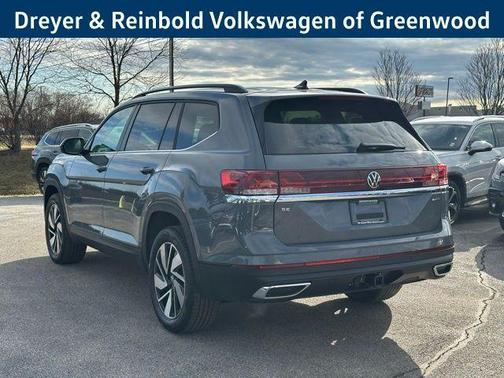 Pure Gray 2026 Volkswagen Atlas 2.0T SE W/TECHNOLOGY