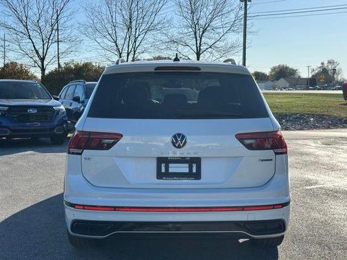 2024 Volkswagen Tiguan 2.0T SE R-Line Black