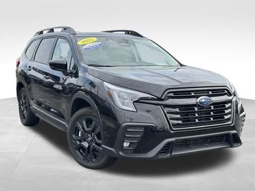 Crystal Black Silica 2025 Subaru Ascent Onyx Edition Touring